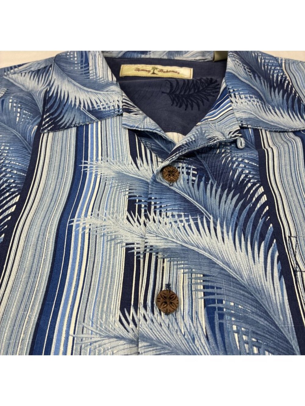 Tommy Bahama Mens L Hawaiian Shirt Blue Striped Palm Leaf 100 Silk Camp Casual